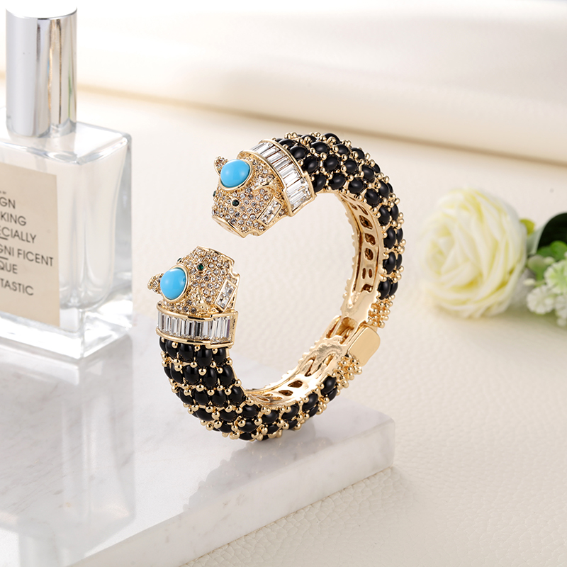 Sally's Paradise Animal Bracel - đánh giá và giá Paradise Jewelry & Watches Llc Miami Reviews