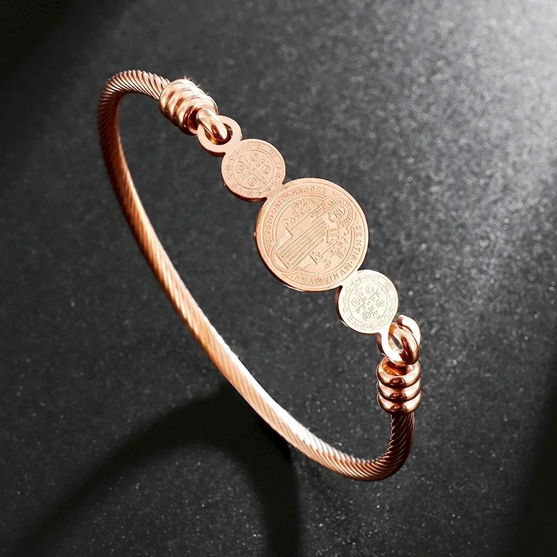 Stainless Steel Saint Benito C - đánh giá và giá Al Ain Jewelry & Watches Exhibition 2025