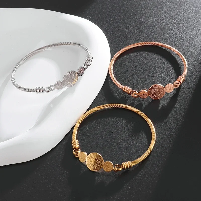 Stainless Steel Saint Benito C - đánh giá và giá Al Ain Jewelry & Watches Exhibition 2025